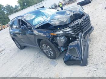  Salvage Hyundai TUCSON