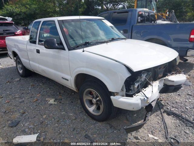  Salvage Chevrolet S-10