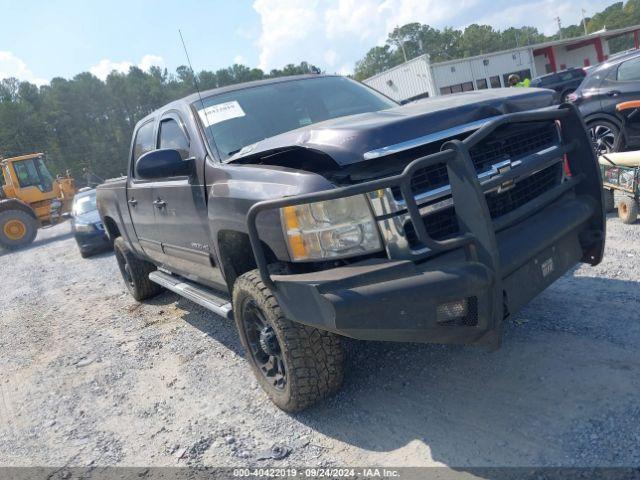  Salvage Chevrolet Silverado 2500