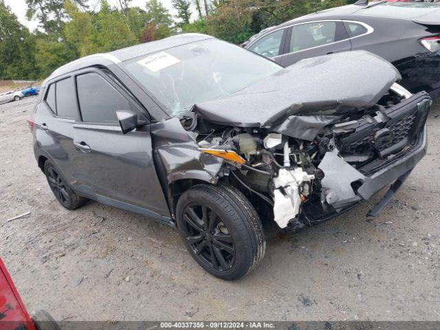  Salvage Nissan Kicks