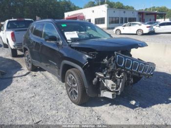  Salvage Jeep Compass