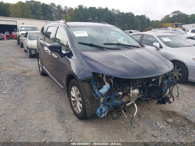  Salvage Chrysler Pacifica