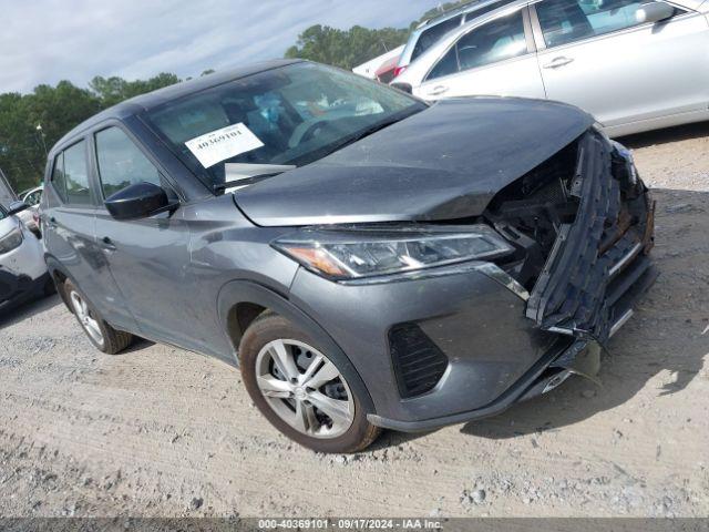  Salvage Nissan Kicks