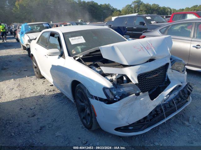  Salvage Chrysler 300