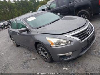  Salvage Nissan Altima