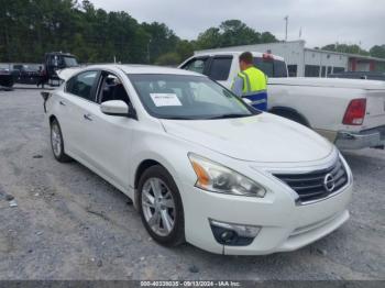  Salvage Nissan Altima