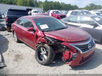  Salvage Nissan Altima