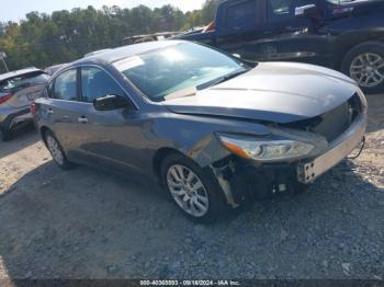  Salvage Nissan Altima