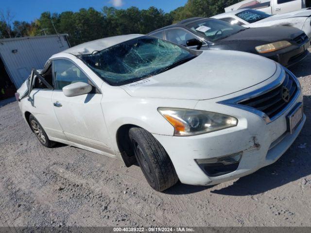  Salvage Nissan Altima