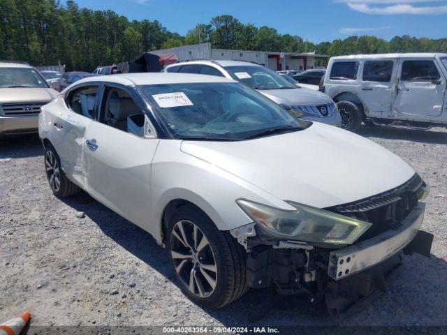  Salvage Nissan Maxima