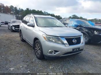  Salvage Nissan Pathfinder