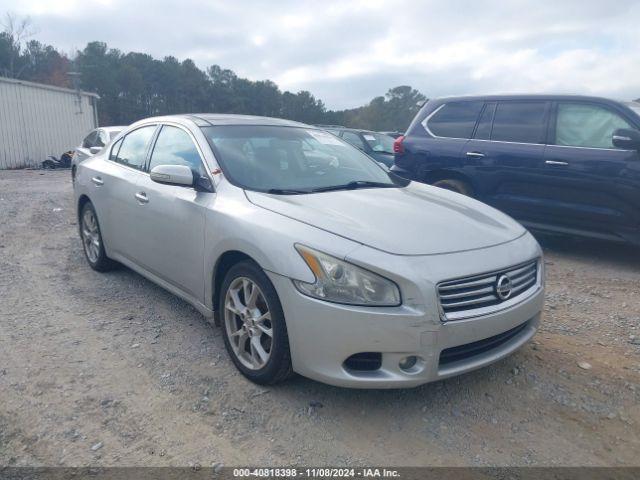  Salvage Nissan Maxima