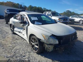  Salvage Nissan Maxima