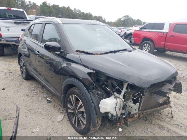  Salvage Nissan Kicks