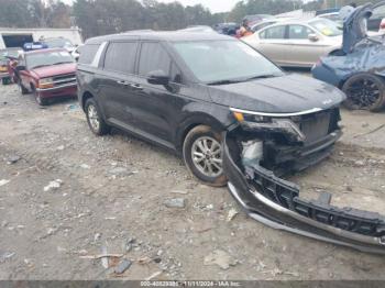  Salvage Kia Carnival