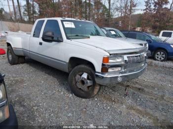  Salvage GMC Sierra 3500