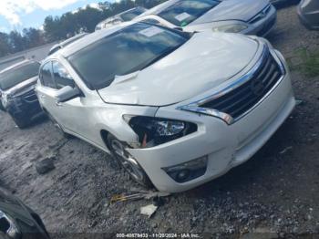  Salvage Nissan Altima