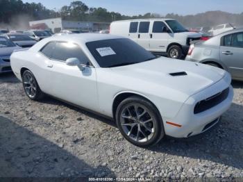  Salvage Dodge Challenger