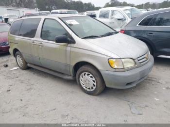  Salvage Toyota Sienna