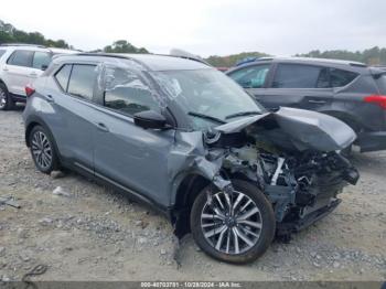  Salvage Nissan Kicks