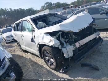  Salvage Toyota Highlander