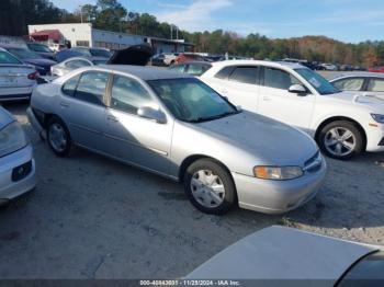  Salvage Nissan Altima