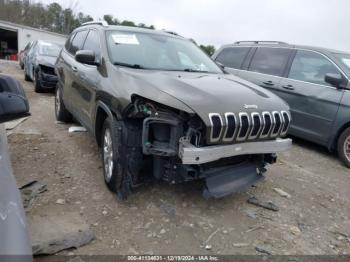  Salvage Jeep Cherokee