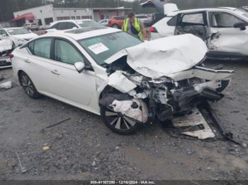  Salvage Nissan Altima