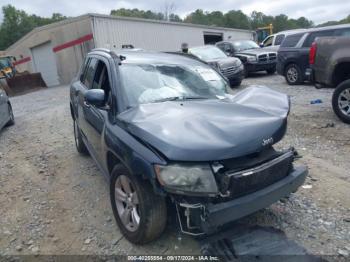  Salvage Jeep Compass