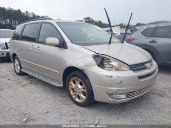  Salvage Toyota Sienna