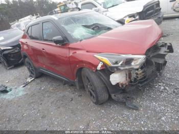  Salvage Nissan Kicks