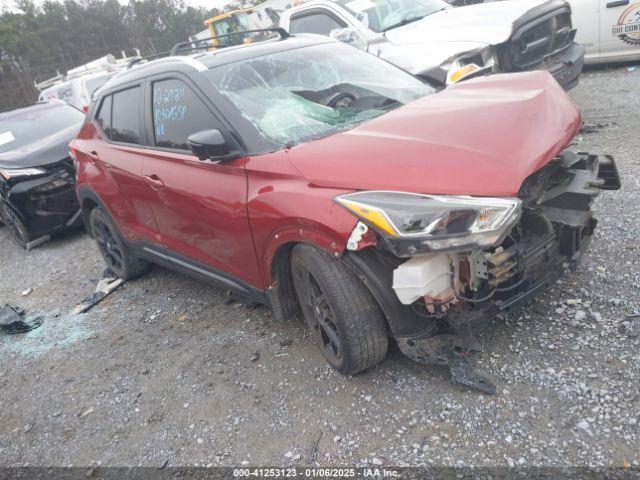  Salvage Nissan Kicks