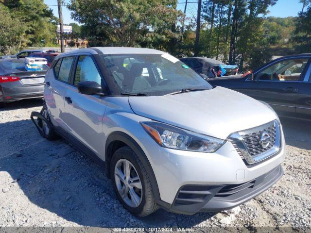  Salvage Nissan Kicks