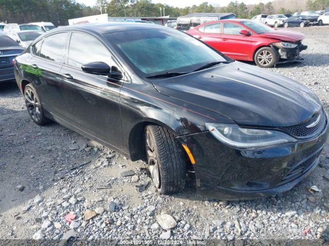  Salvage Chrysler 200