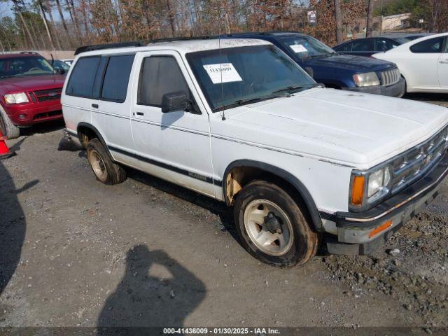  Salvage Chevrolet Blazer