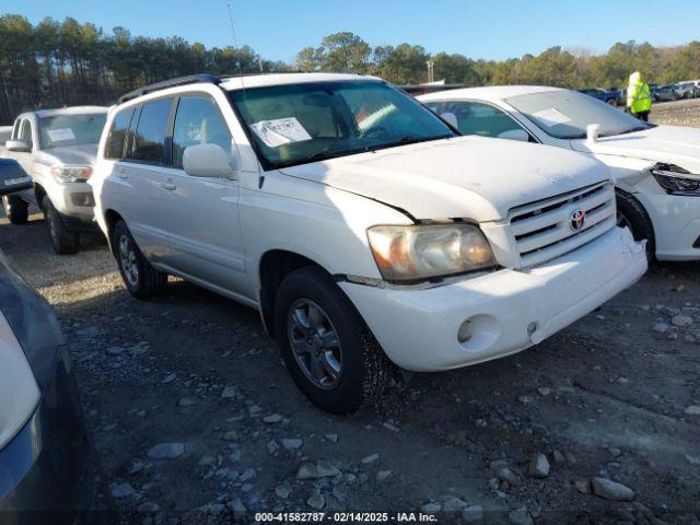  Salvage Toyota Highlander