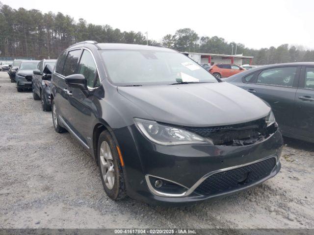  Salvage Chrysler Pacifica