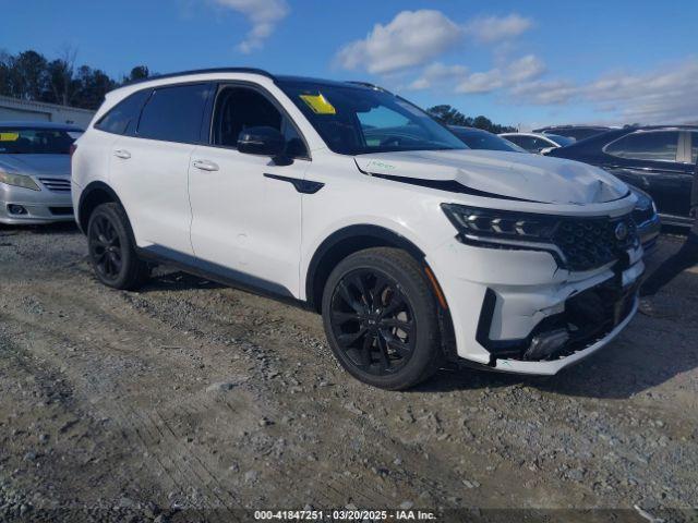  Salvage Kia Sorento