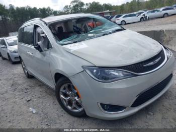  Salvage Chrysler Pacifica