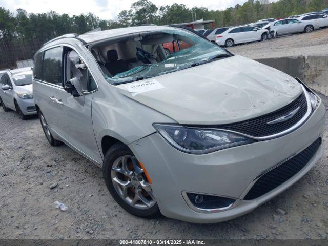  Salvage Chrysler Pacifica