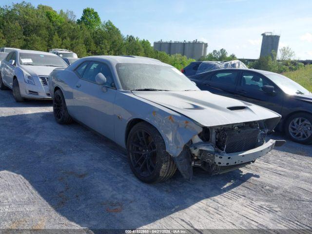  Salvage Dodge Challenger
