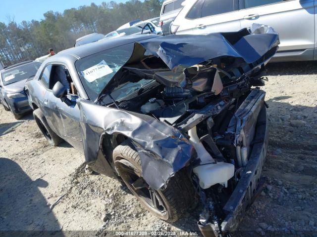  Salvage Dodge Challenger