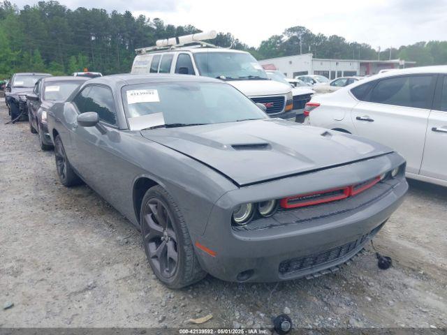  Salvage Dodge Challenger