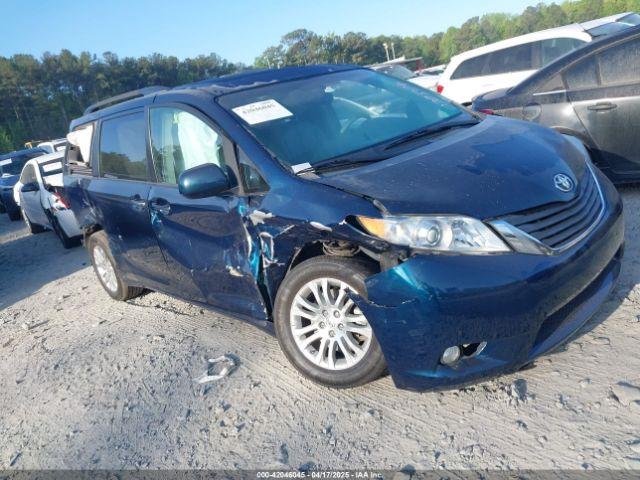  Salvage Toyota Sienna