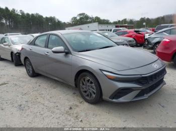  Salvage Hyundai ELANTRA