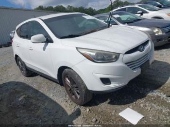 Salvage Hyundai TUCSON