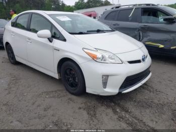  Salvage Toyota Prius