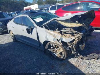  Salvage Kia Stinger