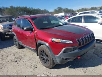  Salvage Jeep Cherokee
