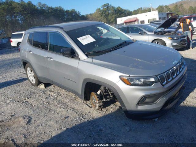  Salvage Jeep Compass